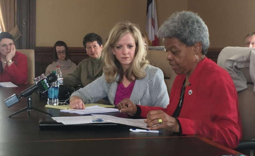 Deborah Tuner speaking at a hearing